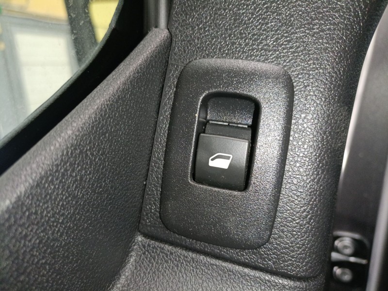 Recambio de mando elevalunas trasero izquierdo para peugeot rifter 1.5 bluehdi 130 referencia OEM IAM   
