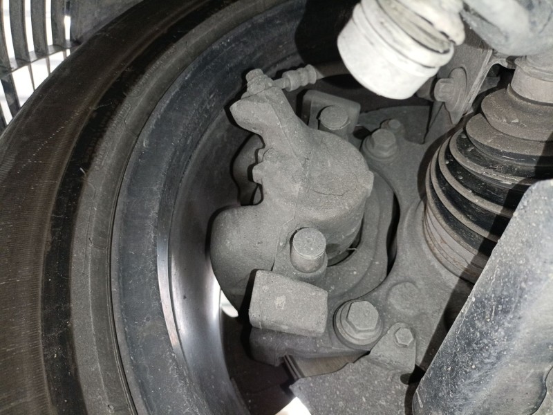 Recambio de pinza freno delantera derecha para peugeot rifter 1.5 bluehdi 130 referencia OEM IAM   