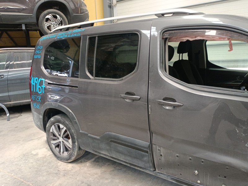 Recambio de puerta lateral corredera derecha para peugeot rifter 1.5 bluehdi 130 referencia OEM IAM   