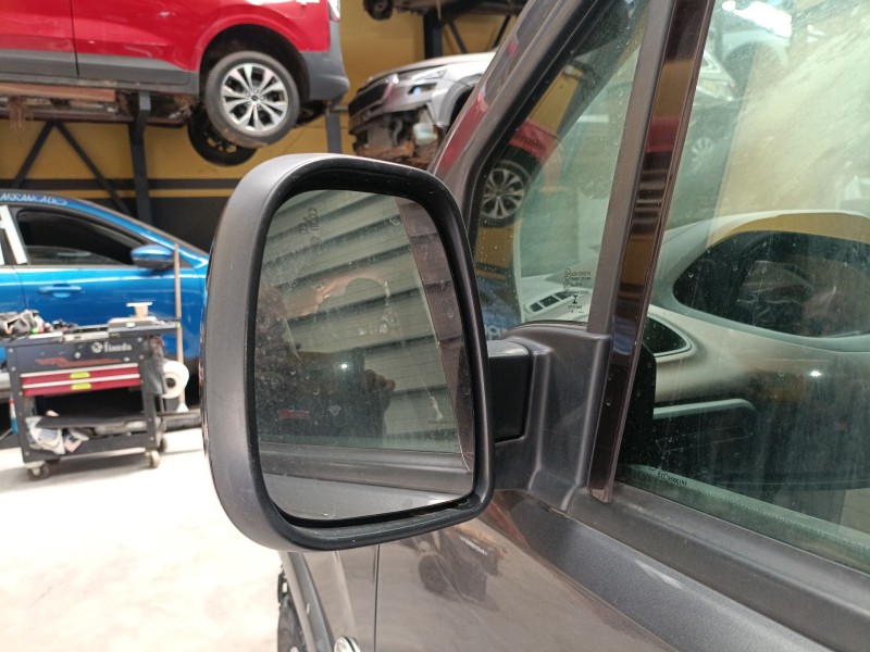 Recambio de retrovisor izquierdo electrico para peugeot rifter 1.5 bluehdi 130 referencia OEM IAM   