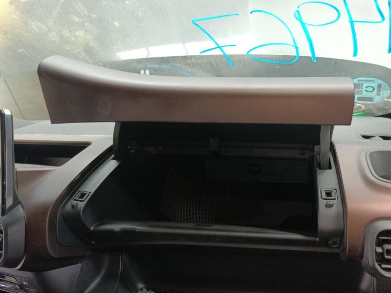 Recambio de guantera para peugeot rifter 1.5 bluehdi 130 referencia OEM IAM   