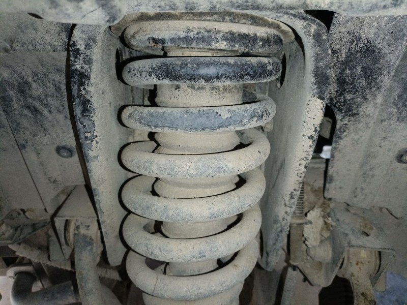 Recambio de amortiguador delantero izquierdo para kia sorento i (jc) 2.5 crdi referencia OEM IAM   