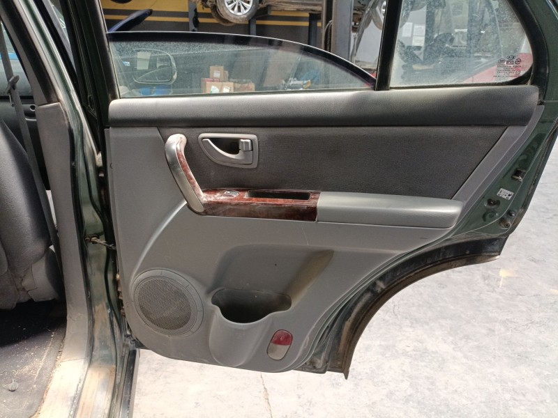 Recambio de guarnecido puerta trasera derecha para kia sorento i (jc) 2.5 crdi referencia OEM IAM   