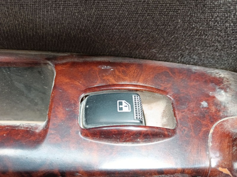 Recambio de mando elevalunas trasero izquierdo para kia sorento i (jc) 2.5 crdi referencia OEM IAM   