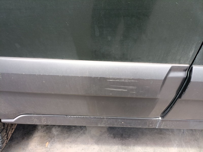Recambio de puerta trasera derecha para kia sorento i (jc) 2.5 crdi referencia OEM IAM   