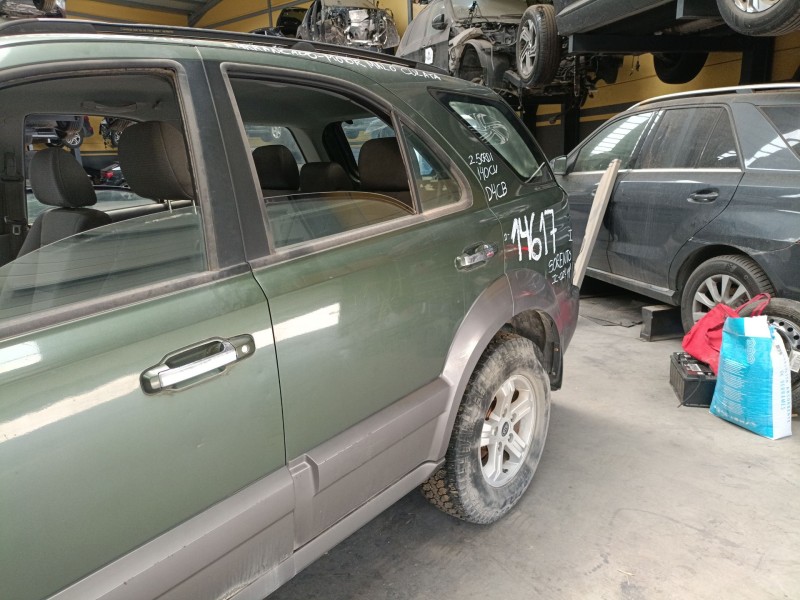 Recambio de puerta trasera izquierda para kia sorento i (jc) 2.5 crdi referencia OEM IAM   