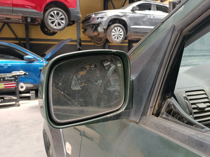 Recambio de retrovisor izquierdo electrico para kia sorento i (jc) 2.5 crdi referencia OEM IAM   