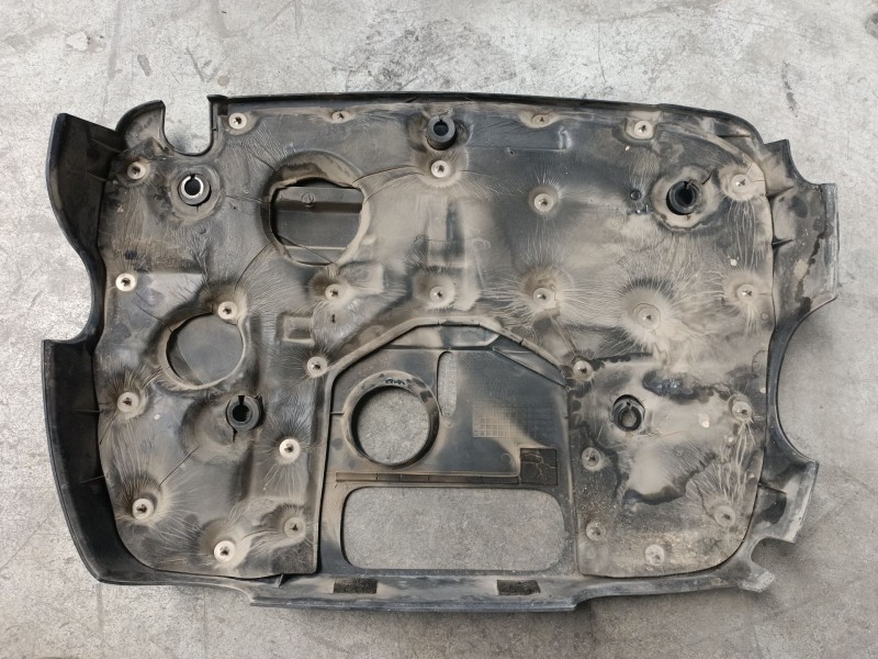 Recambio de tapa motor para kia sorento i (jc) 2.5 crdi referencia OEM IAM   