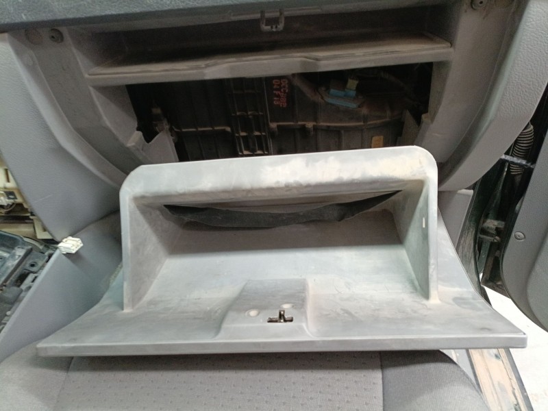 Recambio de guantera para kia sorento i (jc) 2.5 crdi referencia OEM IAM   