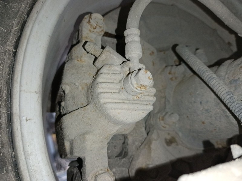 Recambio de pinza freno trasera derecha para kia sorento i (jc) 2.5 crdi referencia OEM IAM   