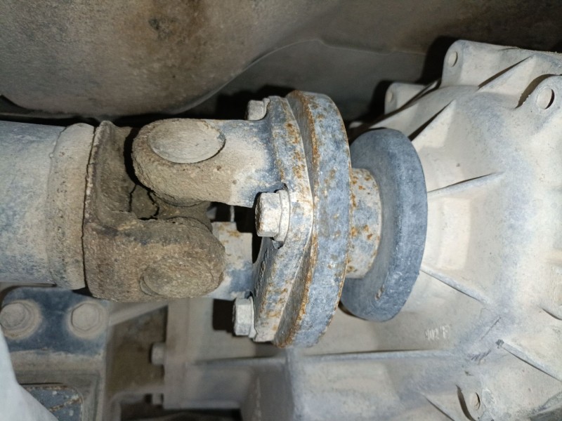 Recambio de transmision central delantera para kia sorento i (jc) 2.5 crdi referencia OEM IAM   