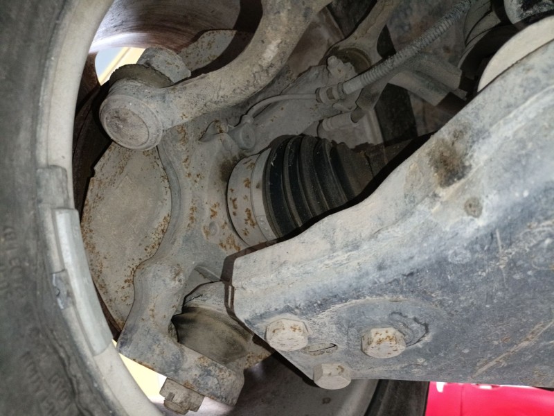 Recambio de mangueta delantera izquierda para kia sorento i (jc) 2.5 crdi referencia OEM IAM   