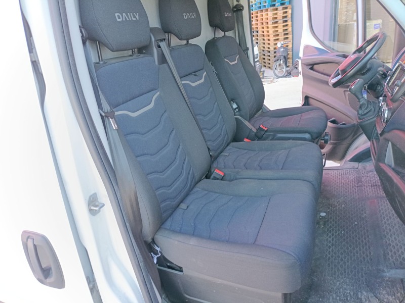 iveco daily vi furgoneta del año 2022
