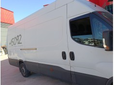 Recambio de puerta lateral corredera derecha para iveco daily vi furgoneta 35s18, 35c18, 40c18, 50c18, 60c18, 65c18, 70c18 refer 2