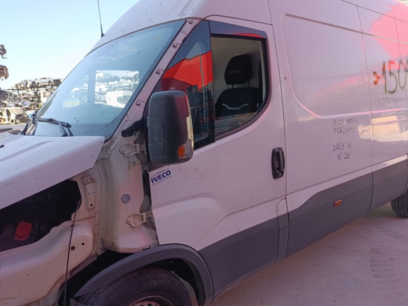 Recambio de puerta delantera izquierda para iveco daily vi furgoneta 35s18, 35c18, 40c18, 50c18, 60c18, 65c18, 70c18 referencia 