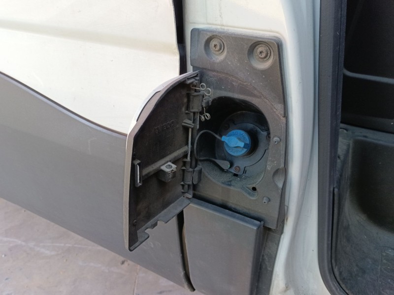 Recambio de tapa exterior combustible para iveco daily vi furgoneta 35s18, 35c18, 40c18, 50c18, 60c18, 65c18, 70c18 referencia O