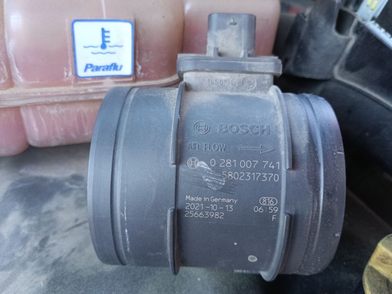 Recambio de caudalimetro para iveco daily vi furgoneta 35s18, 35c18, 40c18, 50c18, 60c18, 65c18, 70c18 referencia OEM IAM   