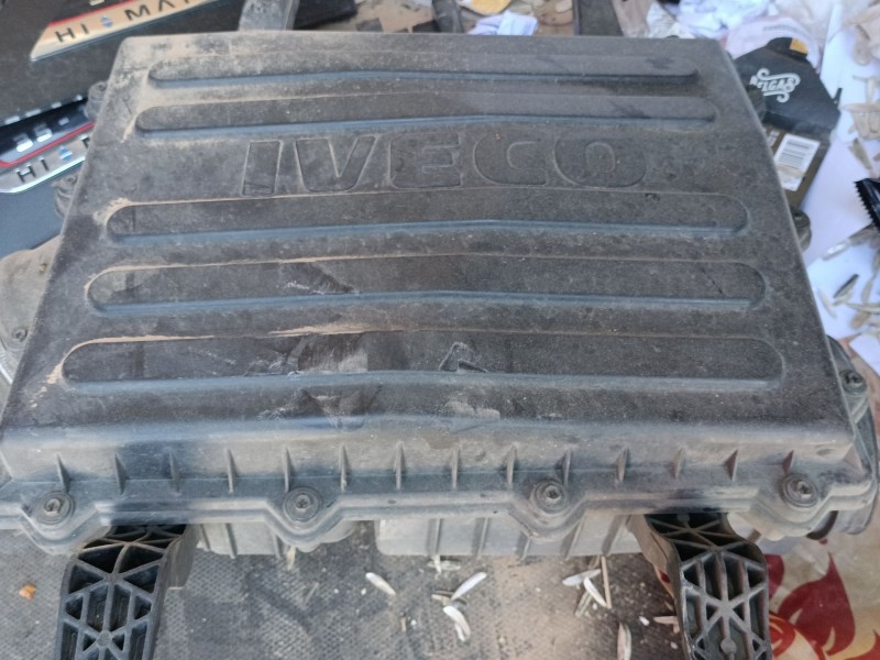 Recambio de filtro aire para iveco daily vi furgoneta 35s18, 35c18, 40c18, 50c18, 60c18, 65c18, 70c18 referencia OEM IAM   