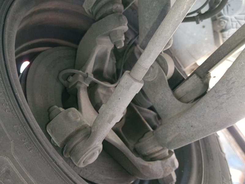 Recambio de mangueta delantera derecha para iveco daily vi furgoneta 35s18, 35c18, 40c18, 50c18, 60c18, 65c18, 70c18 referencia 