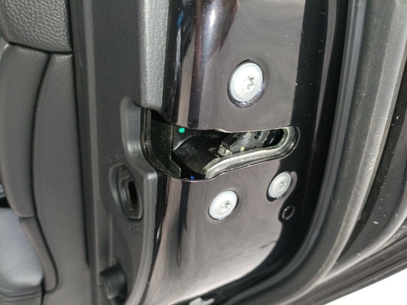 Recambio de cerradura puerta trasera derecha para infiniti m (y51) 30d referencia OEM IAM   