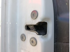 CERRADURA PUERTA DELANTERA IZQUIERDA 