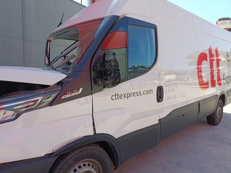 Recambio de puerta delantera izquierda para iveco daily vi furgoneta 35s18, 35c18, 40c18, 50c18, 60c18, 65c18, 70c18 referencia 