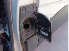 Recambio de tapa exterior combustible para iveco daily vi furgoneta 35s18, 35c18, 40c18, 50c18, 60c18, 65c18, 70c18 referencia O 2