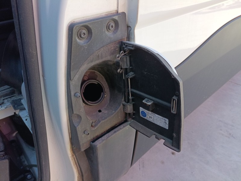 Recambio de tapa exterior combustible para iveco daily vi furgoneta 35s18, 35c18, 40c18, 50c18, 60c18, 65c18, 70c18 referencia O