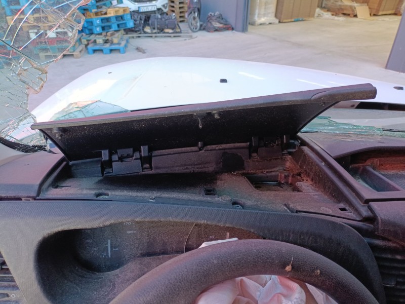 Recambio de guantera para iveco daily vi furgoneta 35s18, 35c18, 40c18, 50c18, 60c18, 65c18, 70c18 referencia OEM IAM   