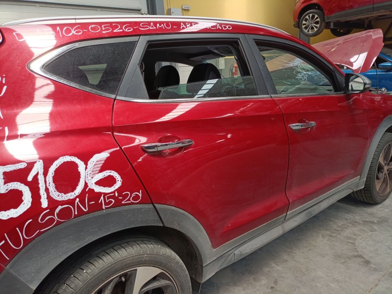 Recambio de puerta trasera derecha para hyundai tucson (tl, tle) 2.0 crdi referencia OEM IAM   