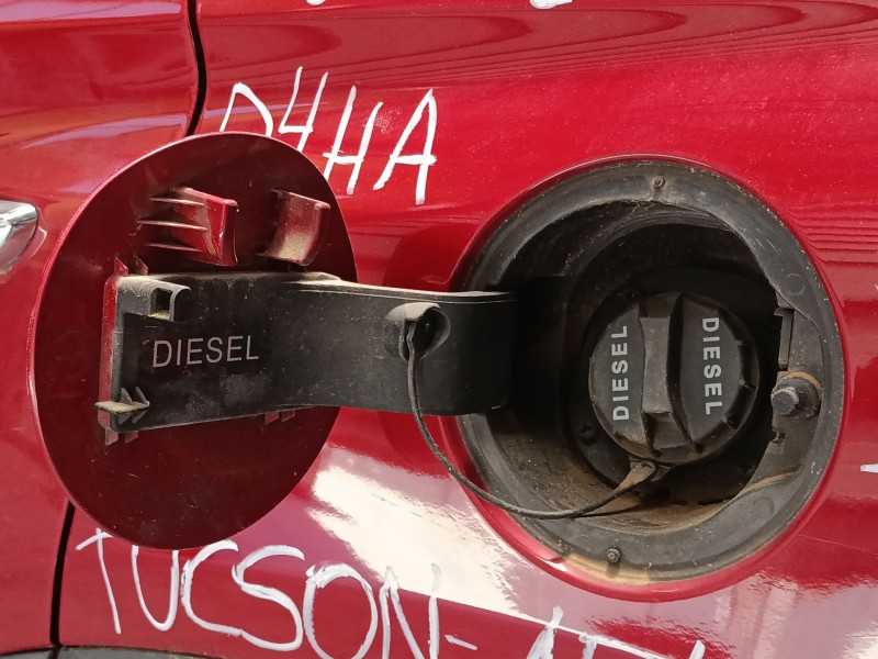 Recambio de tapa exterior combustible para hyundai tucson (tl, tle) 2.0 crdi referencia OEM IAM   