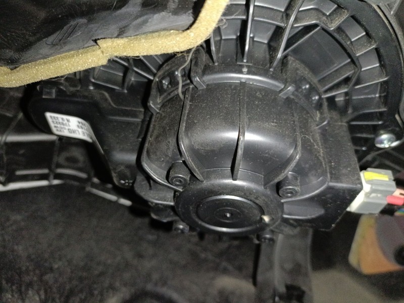Recambio de ventilador calefaccion para hyundai tucson (tl, tle) 2.0 crdi referencia OEM IAM 170323  