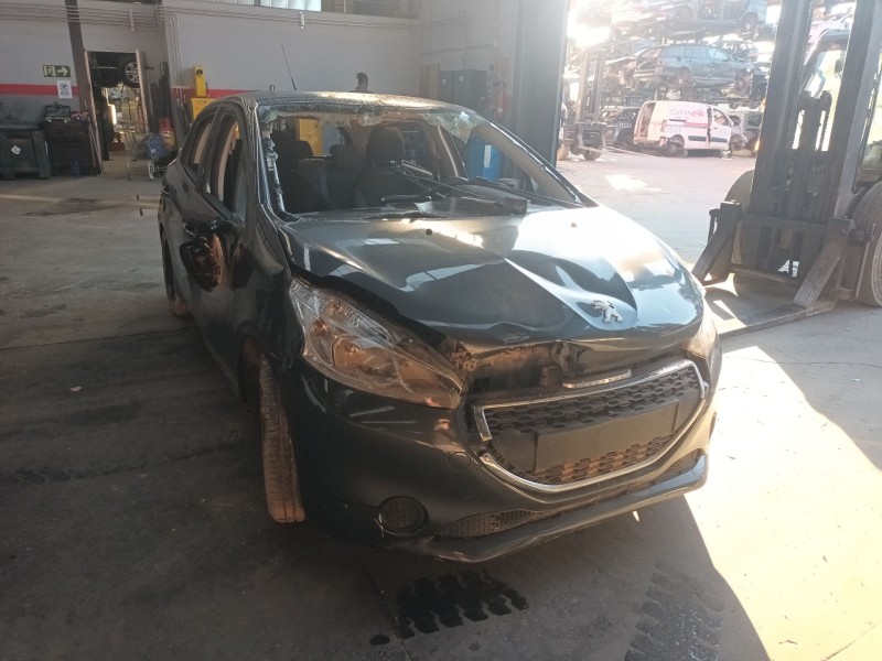 peugeot 208 i (ca_, cc_) del año 2013