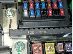 Recambio de caja reles / fusibles para hyundai tucson (tl, tle) 2.0 crdi referencia OEM IAM 1898009600   2
