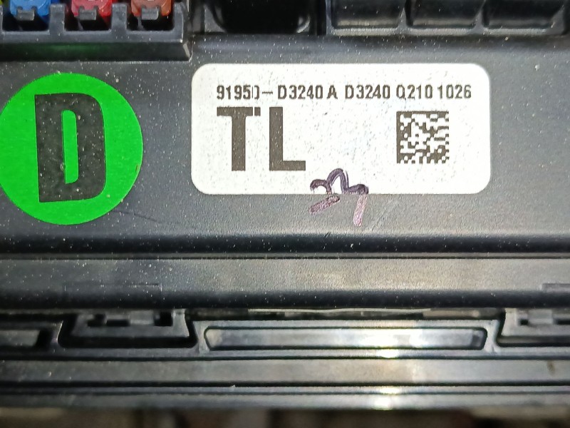 Recambio de caja reles / fusibles para hyundai tucson (tl, tle) 2.0 crdi referencia OEM IAM 1898009600  