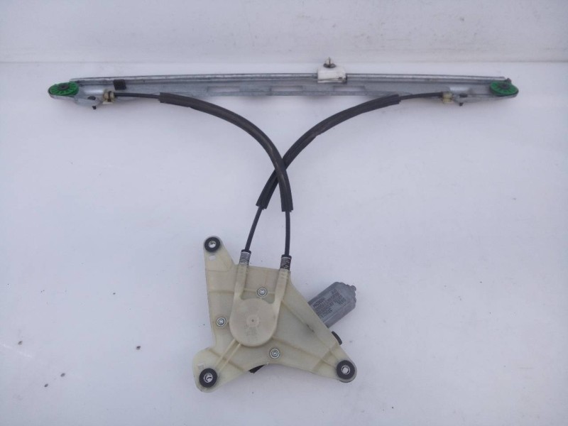 Recambio de elevalunas delantero izquierdo para renault master kipper l2h1 3,5t referencia OEM IAM 3T0821 9030284 E1-A1-16-2