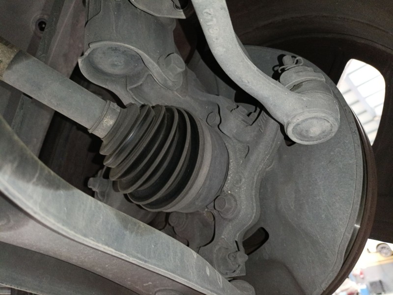 Recambio de mangueta delantera derecha para hyundai tucson (tl, tle) 2.0 crdi referencia OEM IAM   