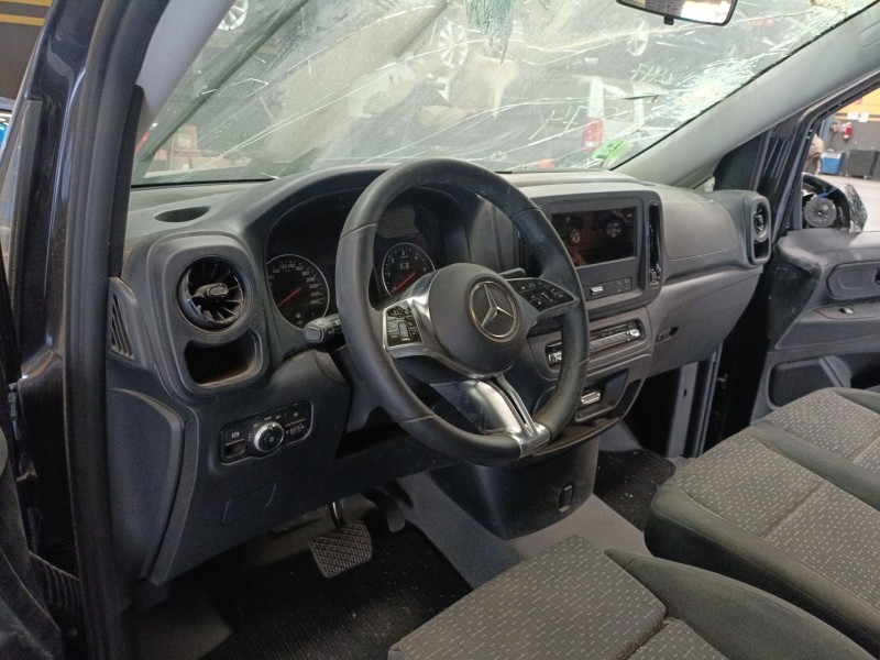 mercedes-benz vito tourer (w447) del año 2025