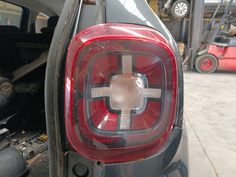 Recambio de piloto trasero derecho para dacia duster (hm_) 1.5 dci 115 4x4 (hmad) referencia OEM IAM   