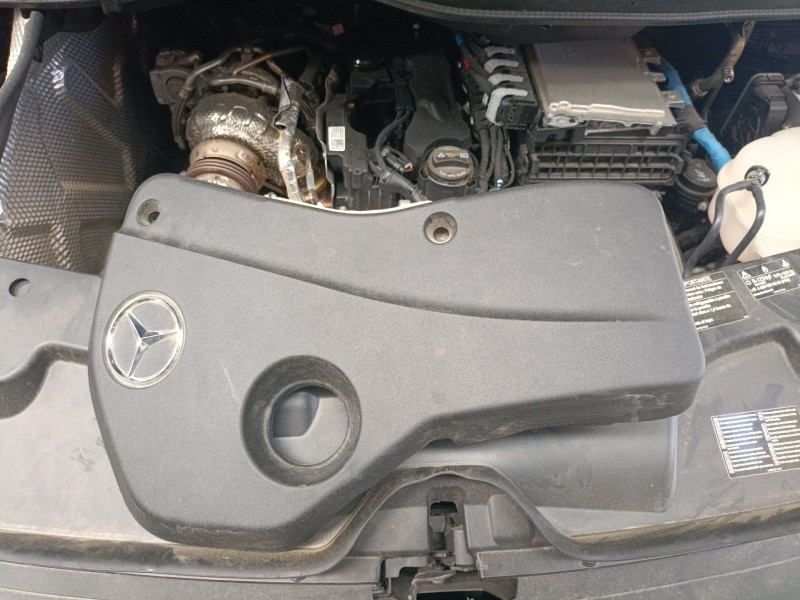 Recambio de tapa motor para mercedes-benz vito tourer (w447) 114 cdi 4-matic (447.701, 447.703, 447.705) referencia OEM IAM A654