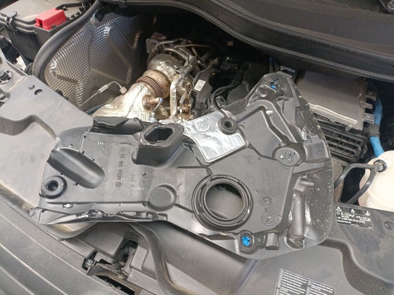 Recambio de tapa motor para mercedes-benz vito tourer (w447) 114 cdi 4-matic (447.701, 447.703, 447.705) referencia OEM IAM A654
