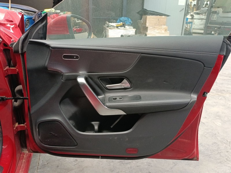 Recambio de guarnecido puerta delantera derecha para mercedes-benz cla shooting brake (x118) cla 200 (118.687) referencia OEM IA