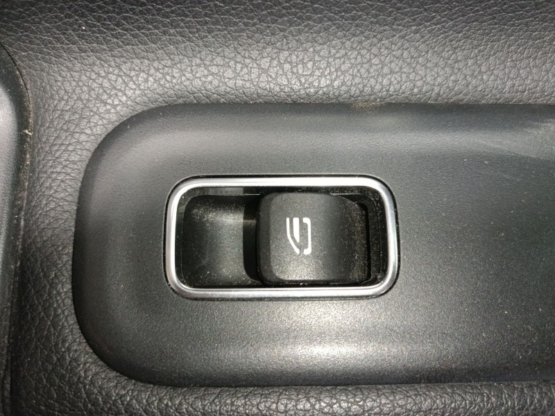 Recambio de mando elevalunas delantero derecho para mercedes-benz cla shooting brake (x118) cla 200 (118.687) referencia OEM IAM