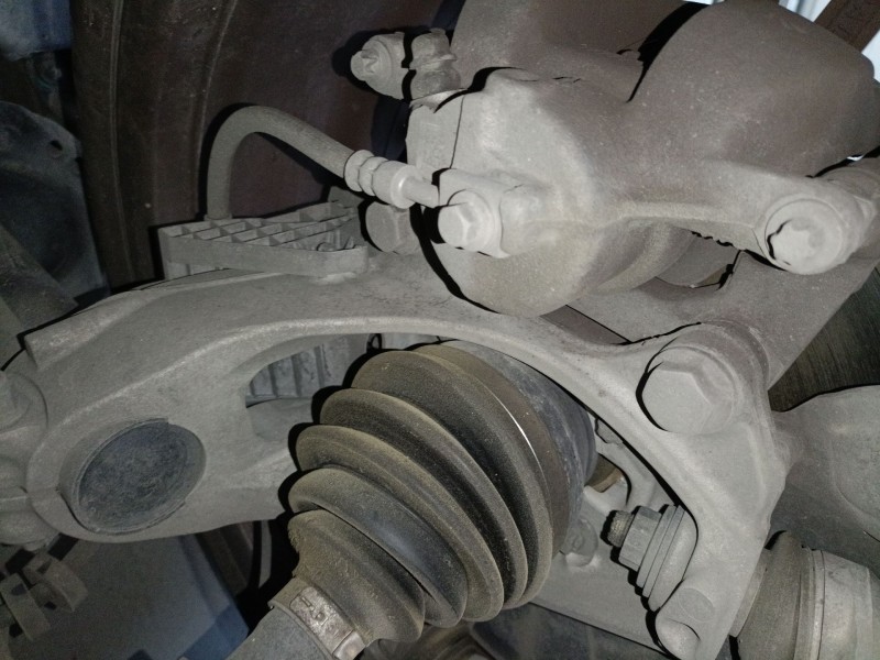 Recambio de mangueta delantera izquierda para mercedes-benz cla shooting brake (x118) cla 200 (118.687) referencia OEM IAM   