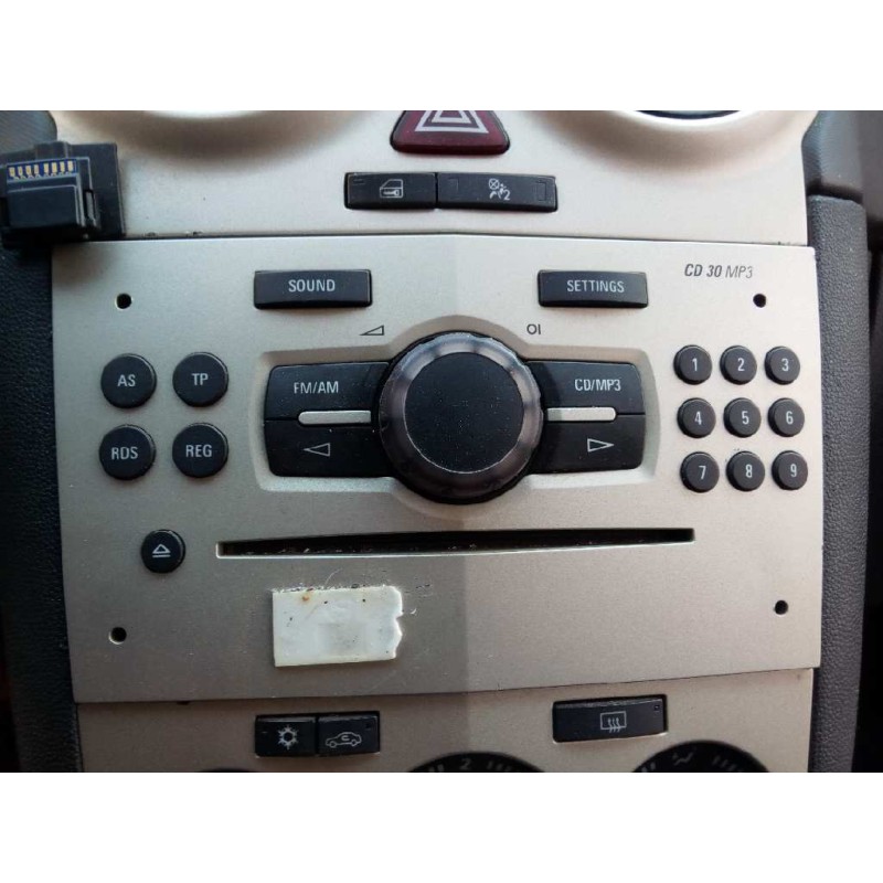 Recambio de sistema audio / radio cd para opel corsa d cosmo referencia OEM IAM   