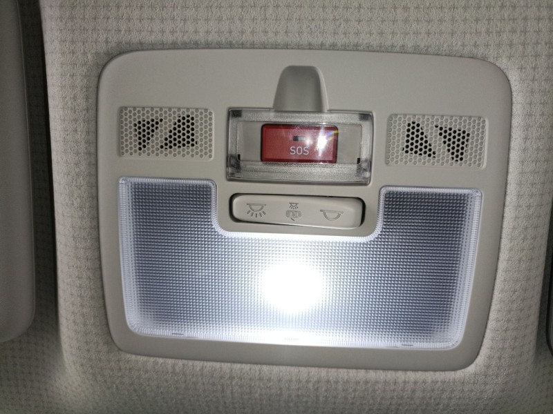 Recambio de luz interior para hyundai inster referencia OEM IAM   