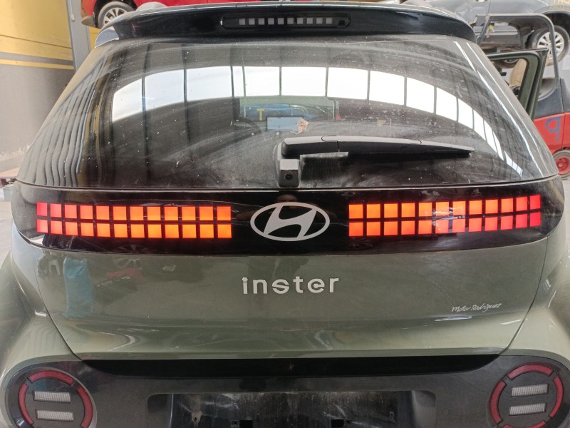 Recambio de piloto trasero central para hyundai inster referencia OEM IAM   
