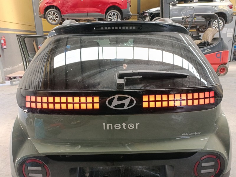 Recambio de porton trasero para hyundai inster referencia OEM IAM   