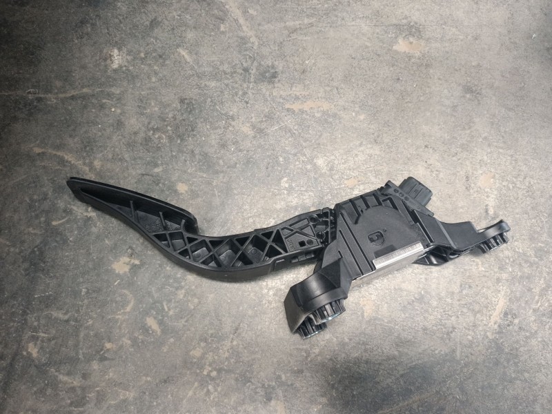 Recambio de pedal acelerador para hyundai inster referencia OEM IAM 240919 00136810 
