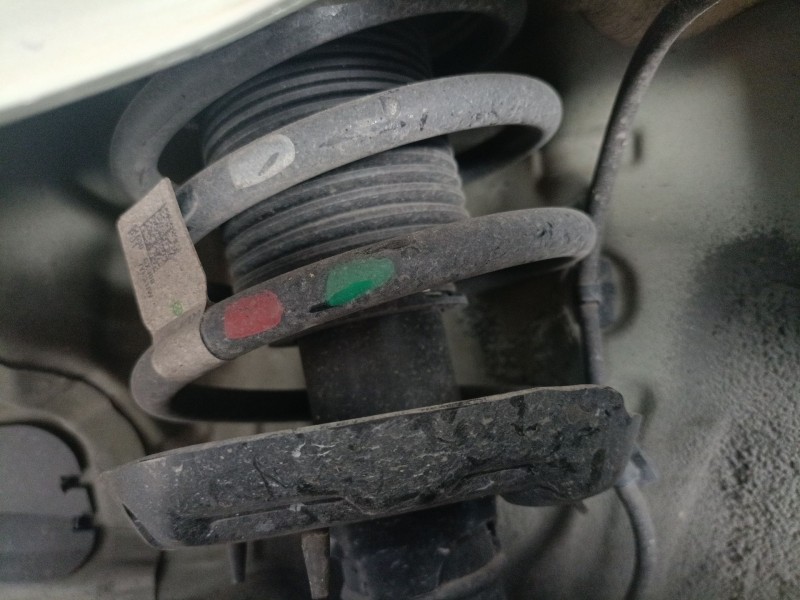 Recambio de amortiguador delantero izquierdo para hyundai inster referencia OEM IAM   